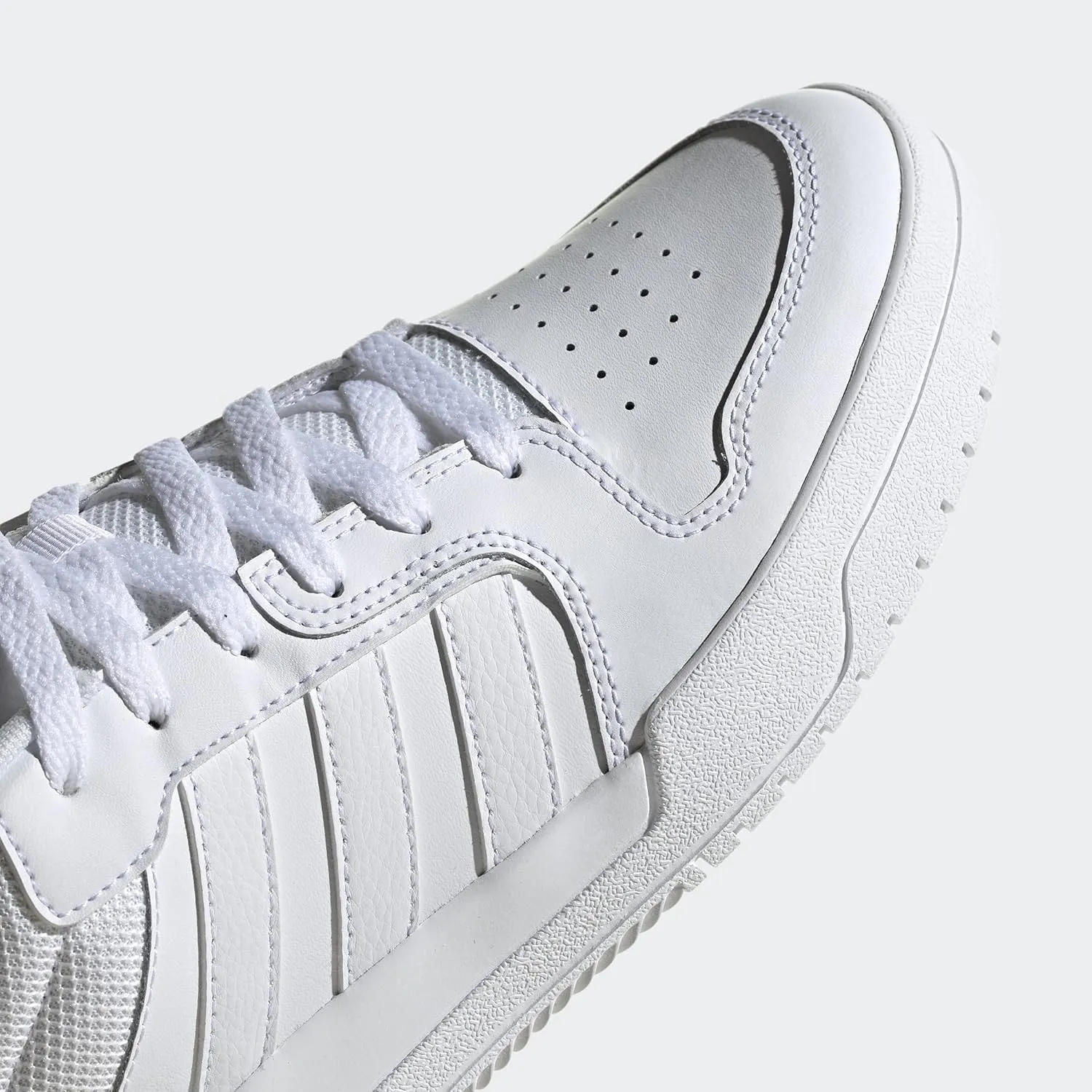 adidas Men's Entrap Basketball Shoe
