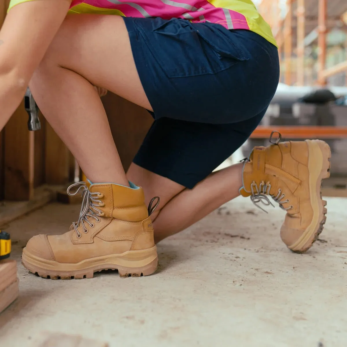 Blundstone 8860 Womens RotoFlex Wheat Zip Side Safety Boot