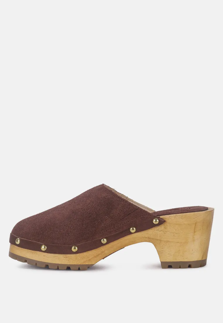 CEDRUS Fine Suede Studded Clogs Mules in Brown