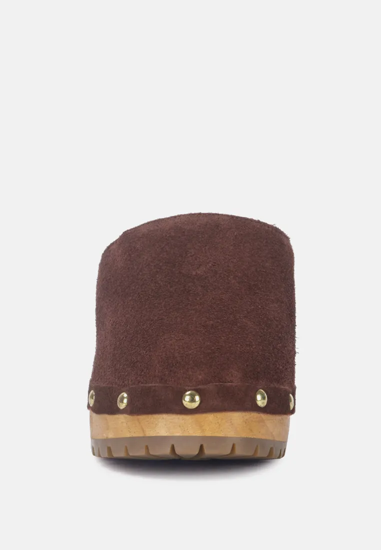 CEDRUS Fine Suede Studded Clogs Mules in Brown