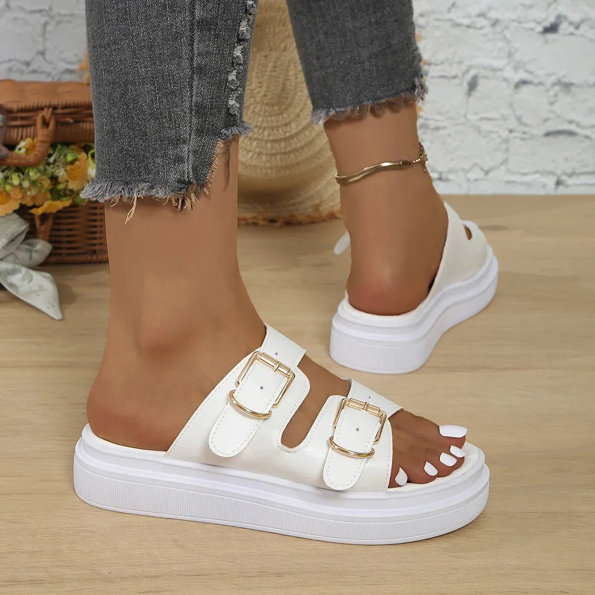 Evia Urban Luxe Sandals