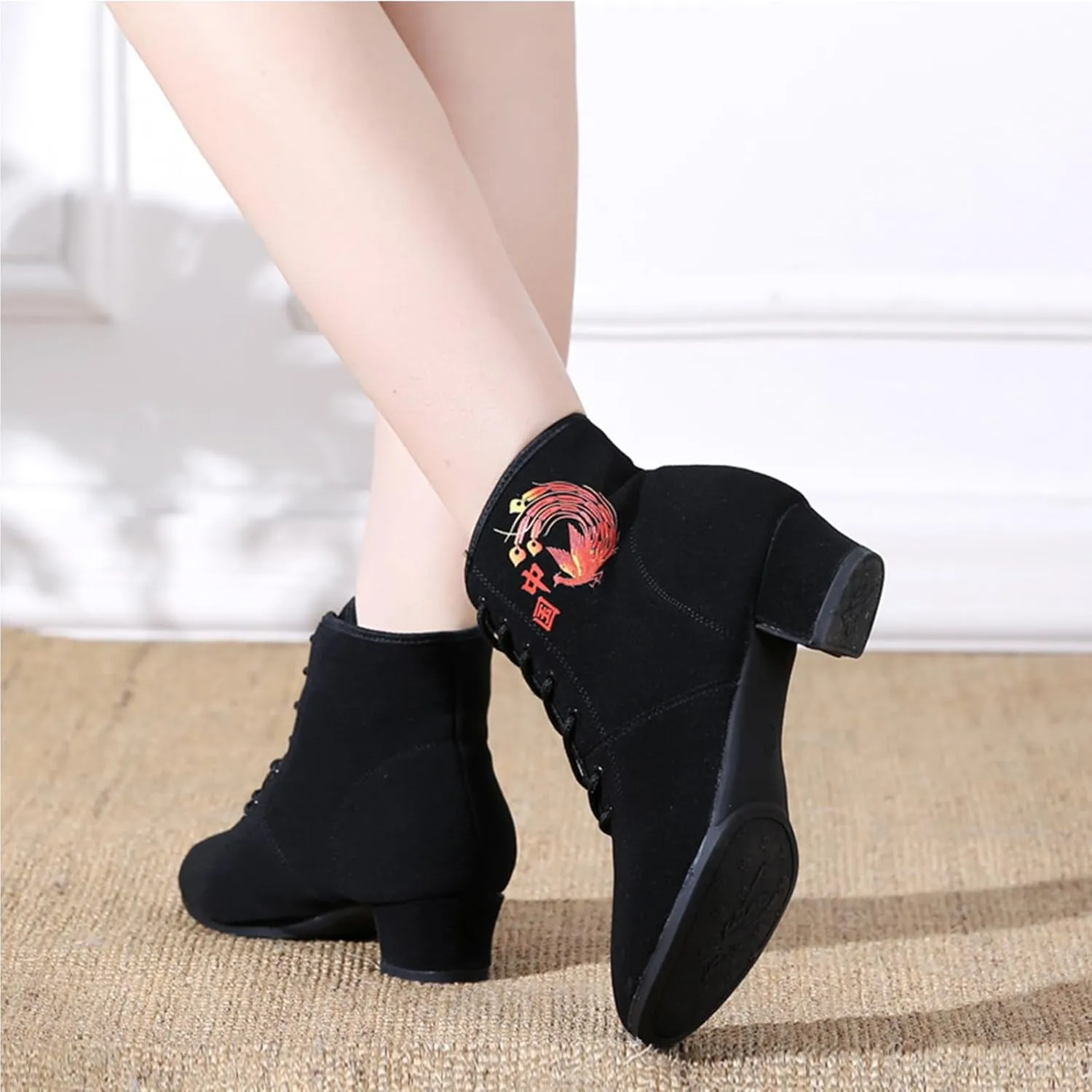 ONAIC Women's Latin Ballroom Dance Shoes 5Cm Heel Modern Salsa Teaching Practice Professional Performance Dance Shoes
