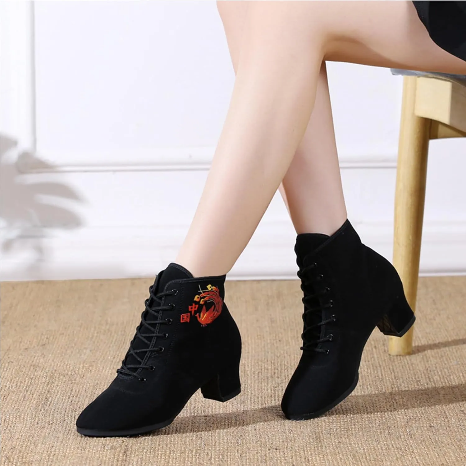 ONAIC Women's Latin Ballroom Dance Shoes 5Cm Heel Modern Salsa Teaching Practice Professional Performance Dance Shoes